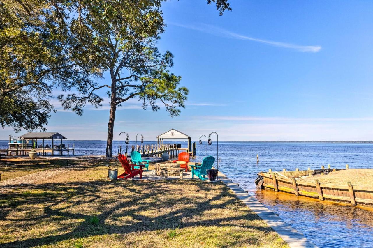 East Bay Vacation Rental With Dock! 나바르 외부 사진